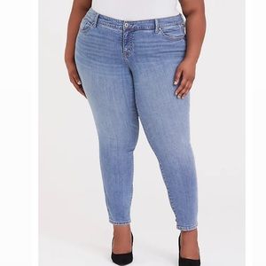 Size 30 Torrid skinny jeans